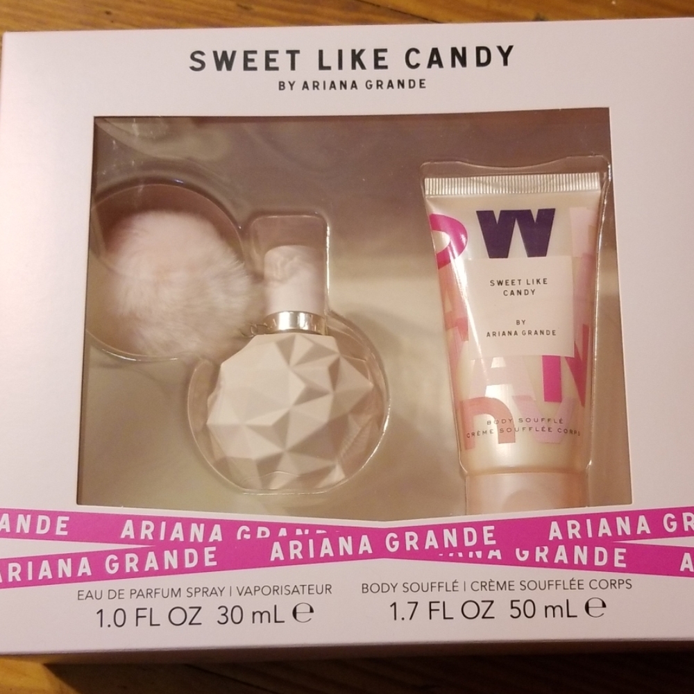 Ariana Grande Sweet Like Candy